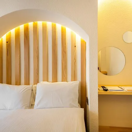 Emir Hotel 3*